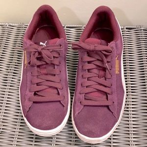 Purple Women’s Pumas